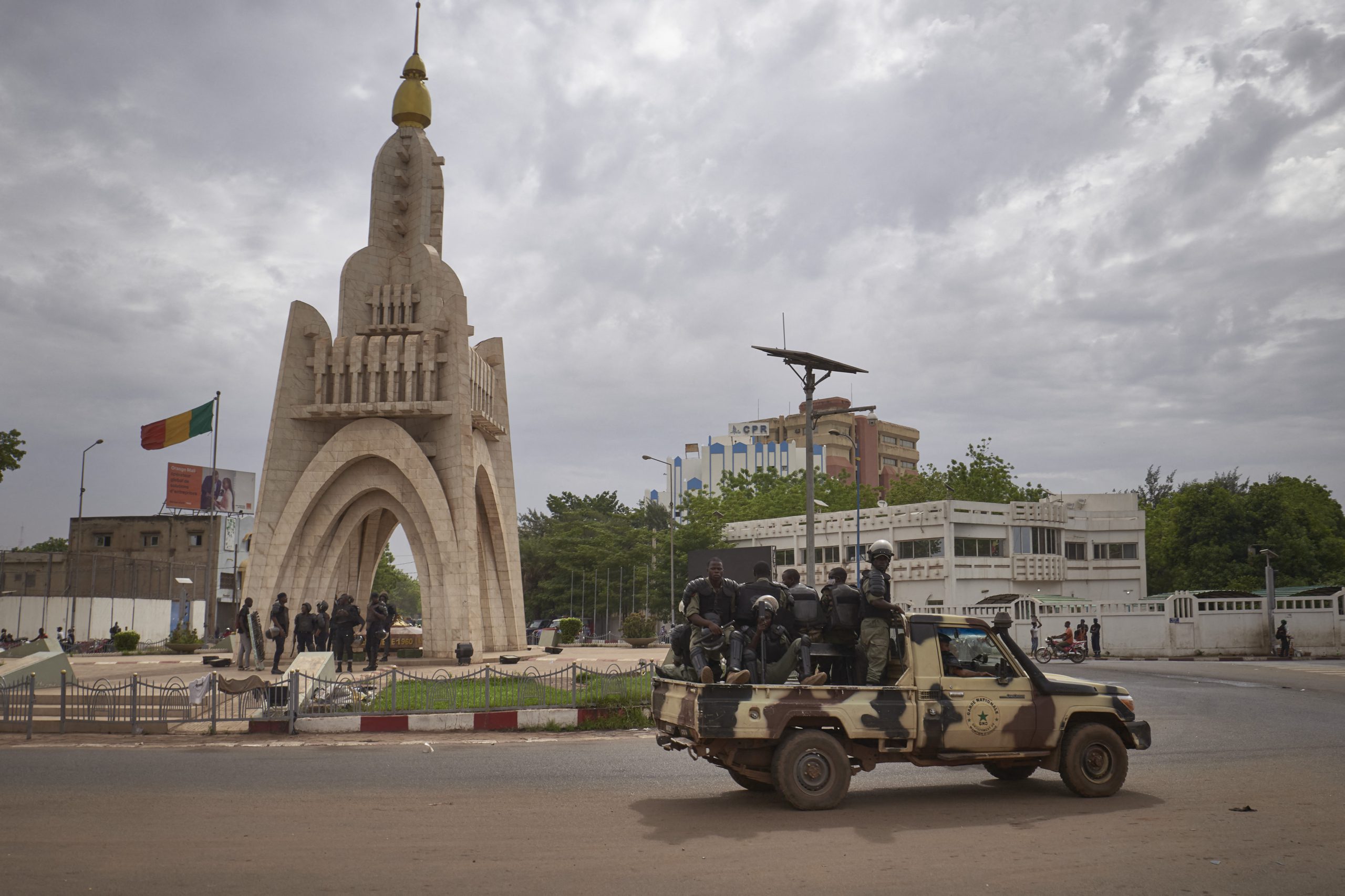 Mali : les autorités face à l&rsquo;alerte sur la dissolution des partis politiques