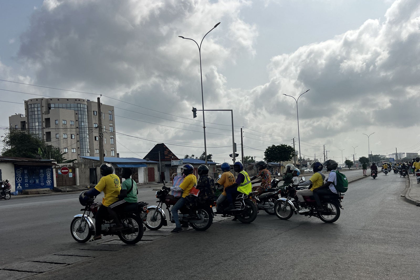 Bénin : les autorités déjouent une tentative de putsch à Cotonou