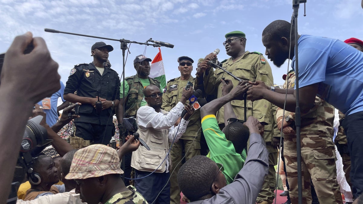 Niger : un an de régime militaire, les droits fondamentaux sous pression croissante