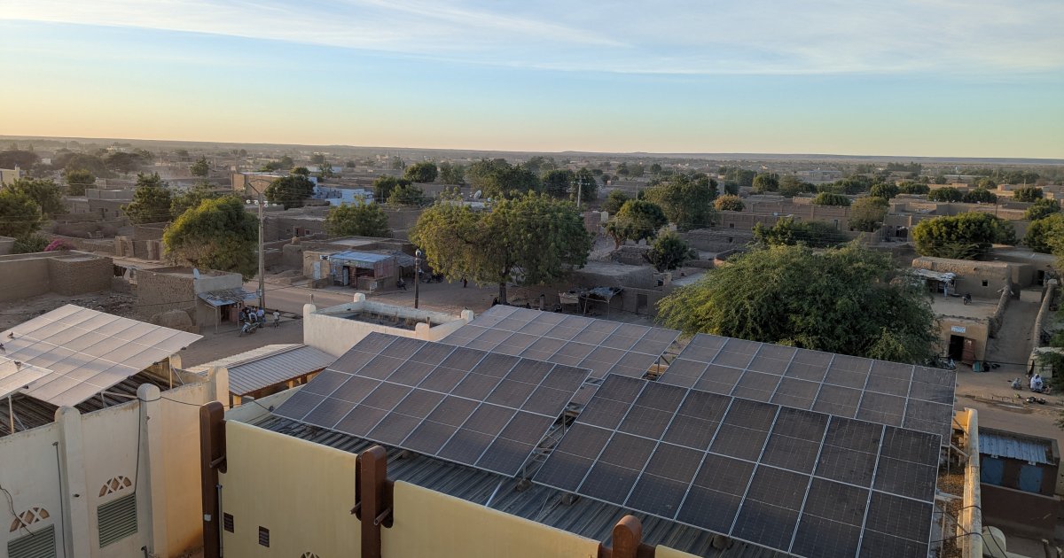 Énergie solaire à Niafounké : soins médicaux durables au Mali