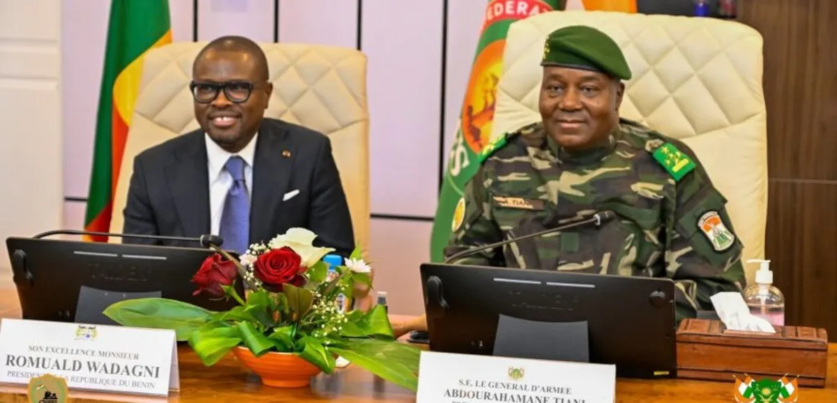 Romuald Wadagni et le général Abdourahamane Tiani lors de la visite officielle au Niger