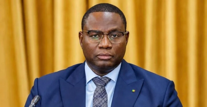Le ministre Moussa Bala Fofana en conférence de presse