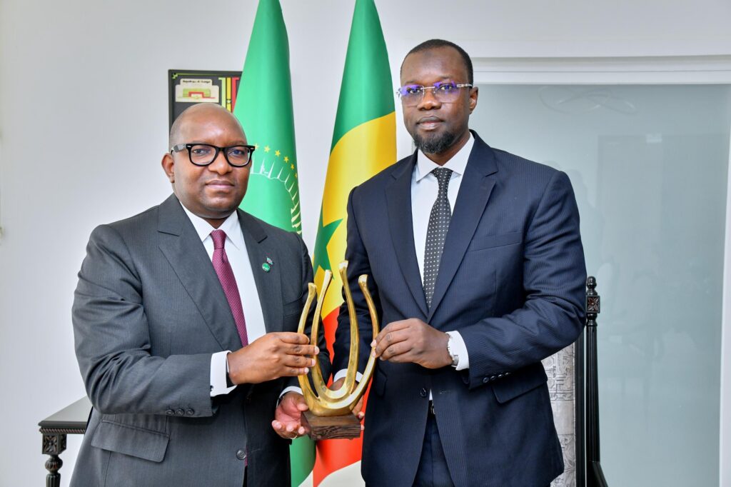 Discussion entre Ousmane Sonko et Jean-Michel Sama Lukonde