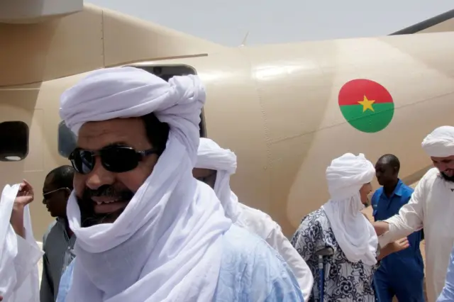 Iyad Ag Ghaly lors d'une réunion en 2012 à Kidal