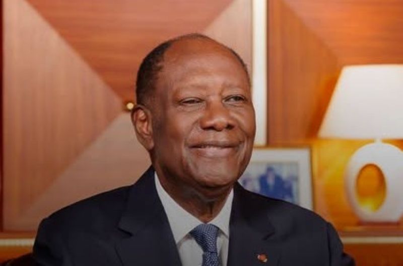 Le président Alassane Dramane Ouattara s'exprimant lors d'un discours à Abidjan