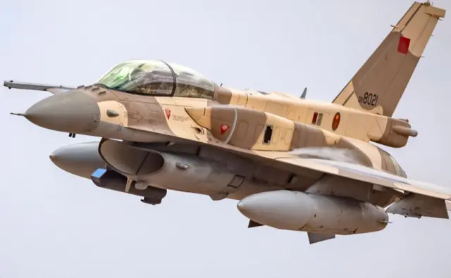 Avion de chasse F-16 de fabrication américaine de la Force aérienne royale marocaine.