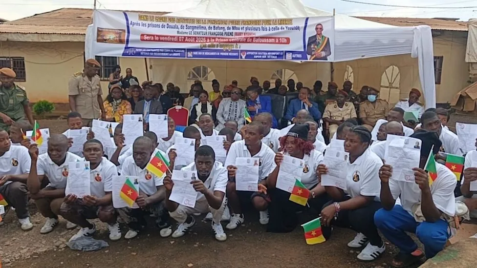 Jeunes libérés grâce à une aide humanitaire au Cameroun